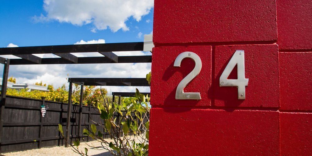 Two Four Cologne Villa Martinborough Eksteriør billede